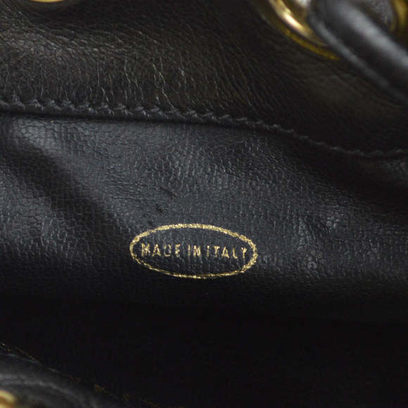 CHANEL Black Lambskin Bucket Shoulder Bag 181557 - Picture 7 of 10
